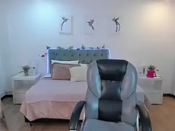Stripchat Watch Live Sex Cams of Emily__cley