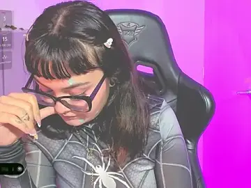 Stripchat Live Sex Cam of Sweet_Namii