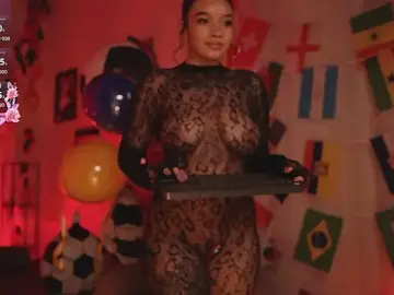Stripchat Best live sex cam show of HannahW_