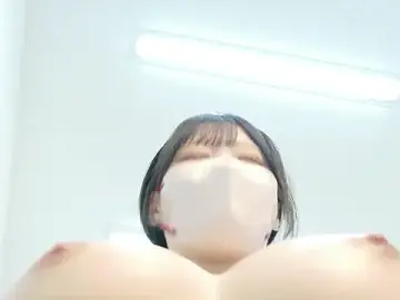 Stripchat Live Sex Cam of roachan_