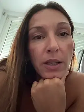Stripchat Sex Chat of chiara-loveandlife