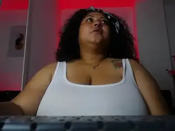 Stripchat Live Sex of Ayliinn_