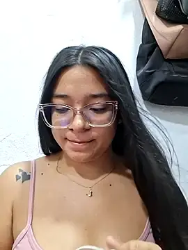 Stripchat Nude Webcam of -VICKKY