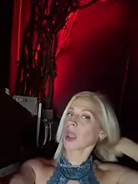 Stripchat Sex Cam of HOTLadyluna