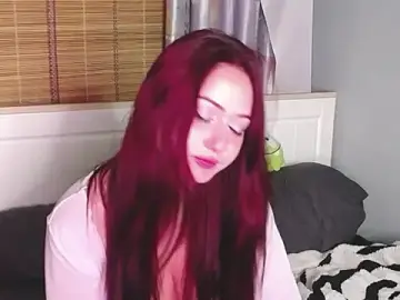 Stripchat Best live sex cam show of LustfulBambi