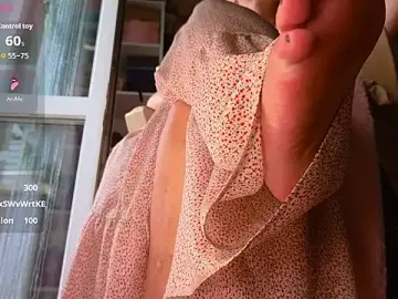 Stripchat Live Sex of Snow_Goddess