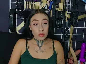 Stripchat Watch Live Sex Cams of islan_blue