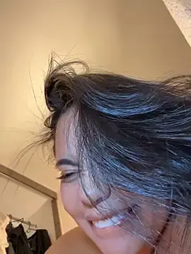 Stripchat Live Sex Cam of Aryrosee