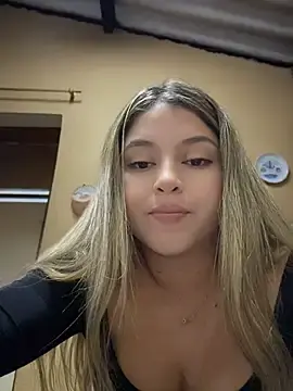 Stripchat Private Sex Chat of lunablossom_