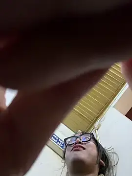 Stripchat Watch Live Sex Cams of Emmiuuuu03