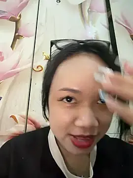 Stripchat Live Porn of Emmiuuuu03