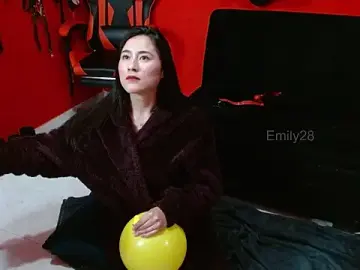 Stripchat Live Porn of Emily_Slave28