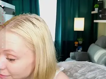 Stripchat Watch Live Sex Cams of TulaHilst