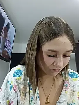 Stripchat Free Porn Cam of Hana_Winter