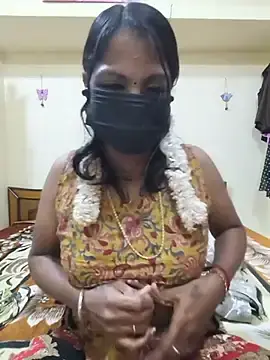 Stripchat Free Live Porn of Tamil_Ishu