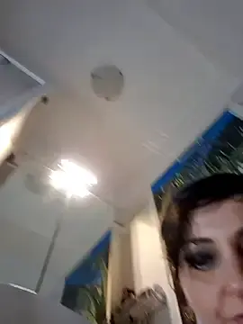 Stripchat Live Sex Cam of lucillabollente