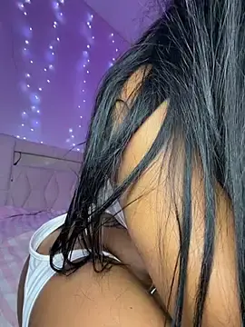 Stripchat Free Live Porn of kamila_french