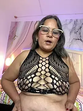 Stripchat Live Sex of Lucy_Milf_474