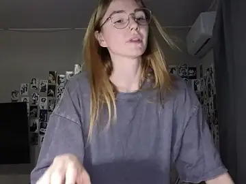 Stripchat Live Porn of littlevildevil