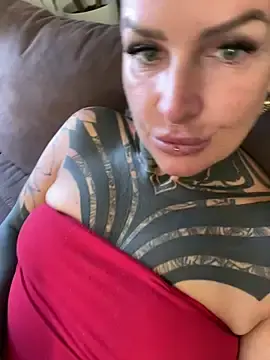 Stripchat Nude Webcam of KathaleaNoir
