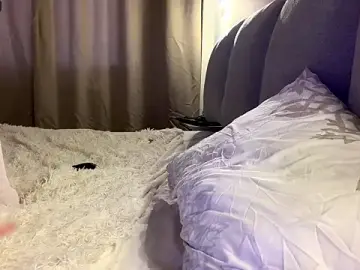 Stripchat Free Porn Cam of VivianKings