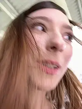 Stripchat Live Sex Cam of LilluKatten
