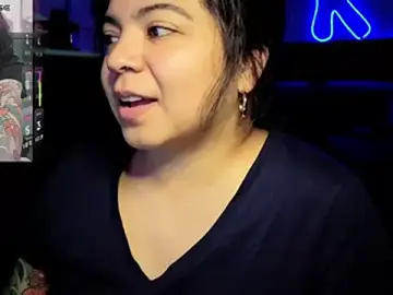 Stripchat Sex Chat of kimmiakiss22