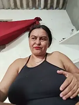 Stripchat Live Sex of Horny-Mommy-Dirty