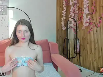 Stripchat Free Porn Cam of Raybe-Vins