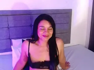 Stripchat Sex Cam of Emily_milfF
