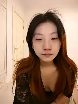 Stripchat Live Sex Cam of YoYo_3693