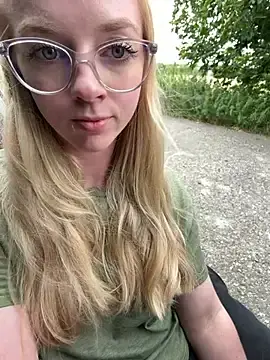 Stripchat Sex Cam of LinaLeana