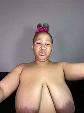 Stripchat Best Webcam of Yellowriider