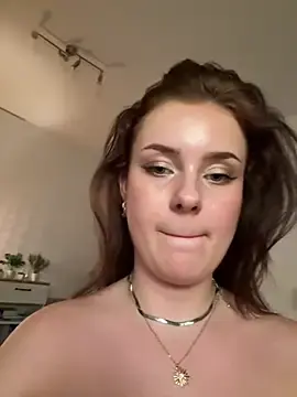 Stripchat Free Live Porn of MaribelRiver