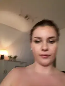 Stripchat Sex Cam of MaribelRiver