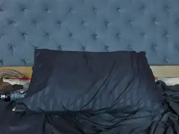 Stripchat Free Porn Cam of YayaHilton
