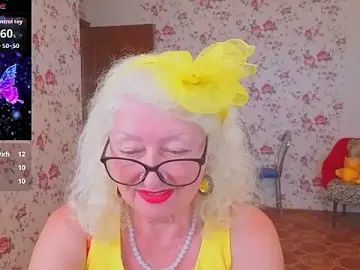 Stripchat Sex Cam of Maya_Mayflower