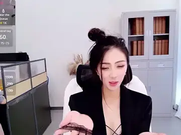 Stripchat Free Live Porn of yangyang-777
