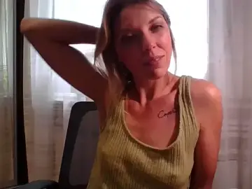 Stripchat Adult Video Chat of VelvetLove287