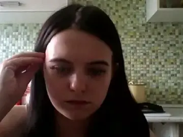 Stripchat Adult Webcam of KikiAmino