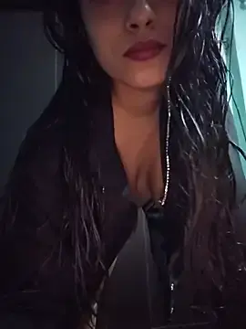 Stripchat Live Porn of sexyindi_couple