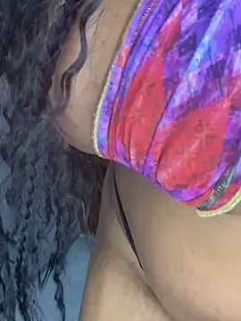 Stripchat Adult Webcam of AinaraJimenez