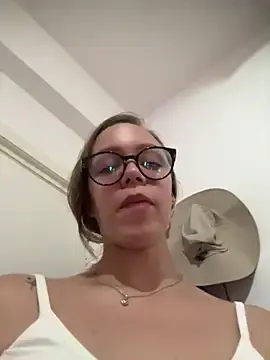 Stripchat Live Sex of MissNaughtyClass