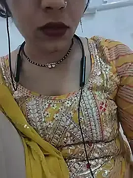 Stripchat Sex Cam of KAJALBHABHI_
