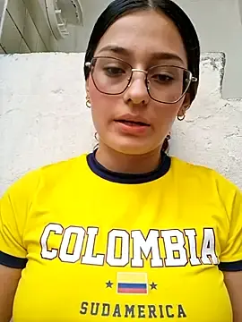 Stripchat Sex Cam of Ary-18