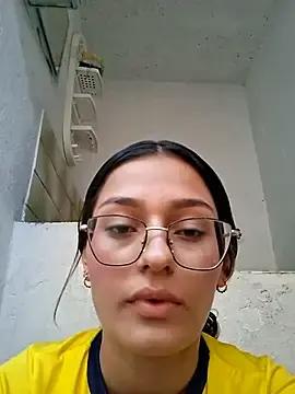 Stripchat Free Live Porn of Ary-18