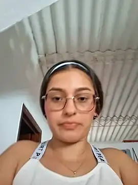 Stripchat Sex Cam of Ary-18