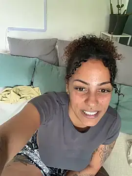 Stripchat Sex Chat of SweetPetiteNoir