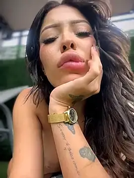Stripchat Adult Webcam of MystiqueXXX