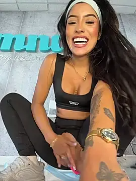 Stripchat Nude Webcam of MystiqueXXX